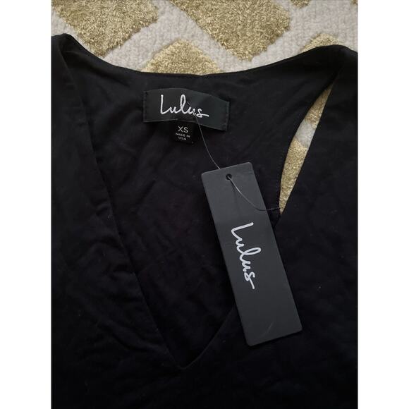 Women's Lulus Basics Deep V Black Sleeveless Crop Tank Top, Lined, Size XS - Picture 2 of 3